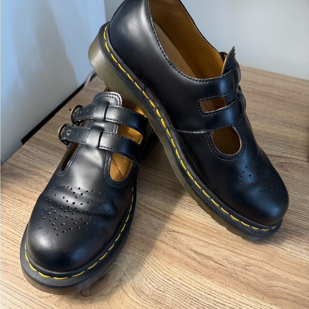 Dr. Marten 8065 Black Leather Mary Jane Men’s 9/Womens 11